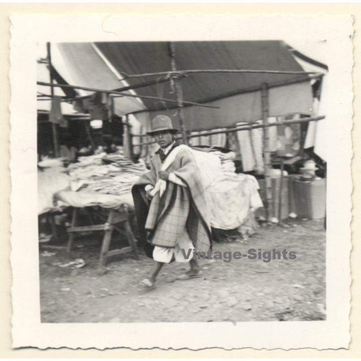 Santander de Quilichao / Colombia: Local Market - Indio Street Vendor (Vintage Photo 1957)