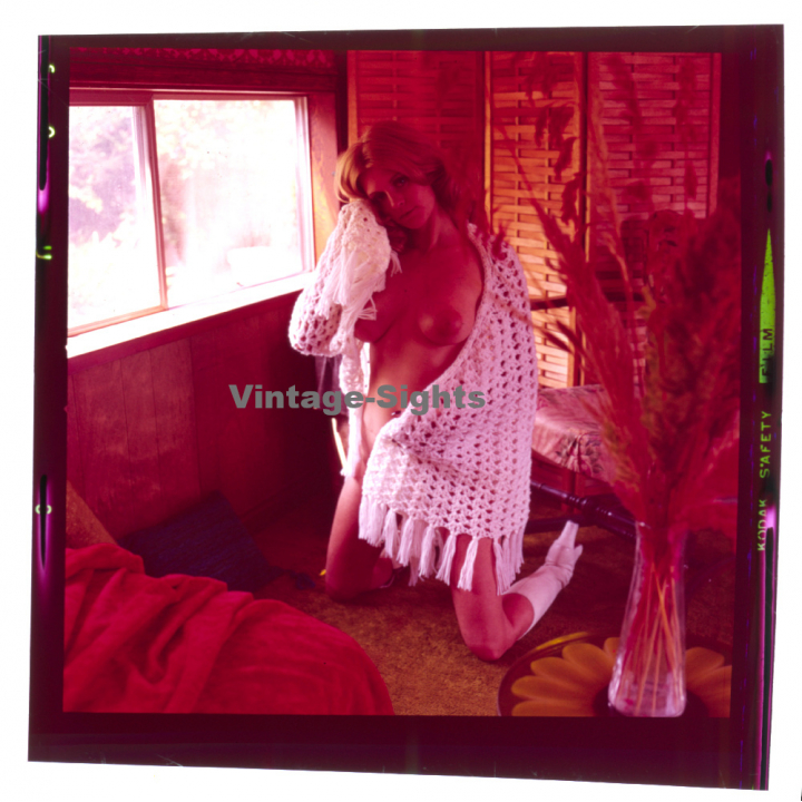 Erotic Study: Busty Nude Blonde With White Blanket*1 / High Boots (Vintage Diapositive KORENJAK 1970s/1980s)