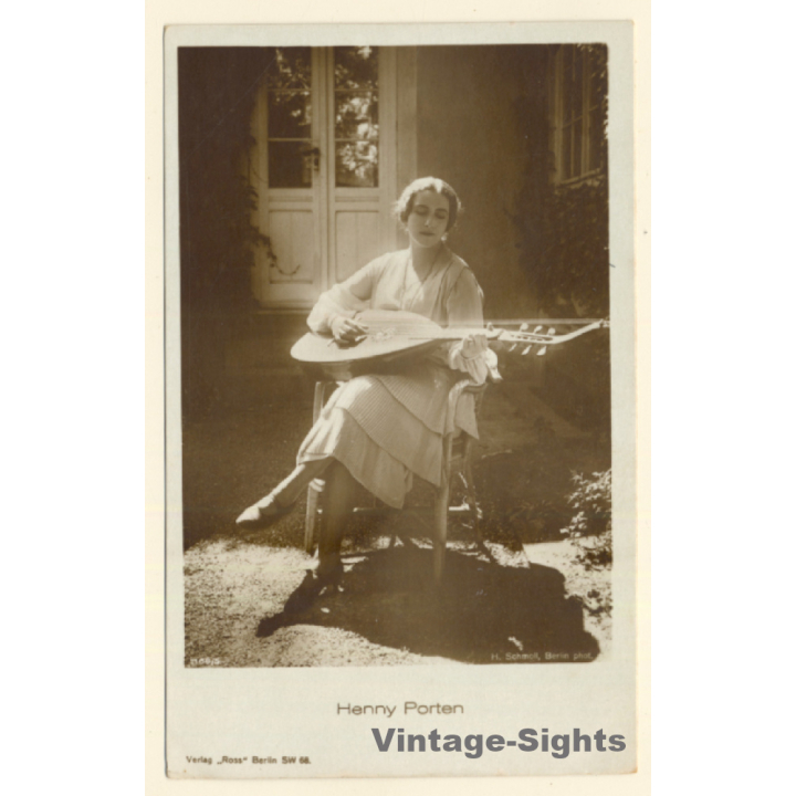 Henny Porten / Actress - Ross Verlag 1108/5 (Vintage RPPC 1920s/1930s)