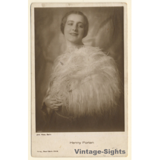 Henny Porten / Actress - Ross Verlag 573/1 (Vintage RPPC 1920s/1930s)