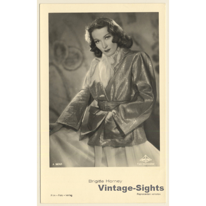 Brigitte Horney / Actress - Film Foto Verlag A 3829/1 (Vintage RPPC 1920s/1930s)