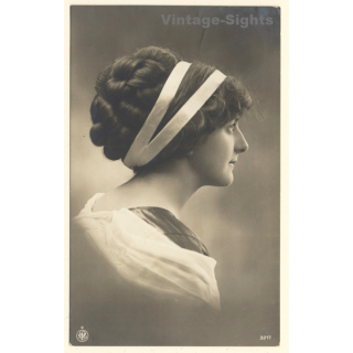 Profil View Of Woman With Updo / Headband - Hairstyle (Vintage RPPC 1922)