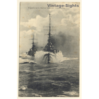 Bugwelle Bei In Kiellinie Fahrenden Linienschiffen / Marine Schiffspost (Vintage PC 1915)