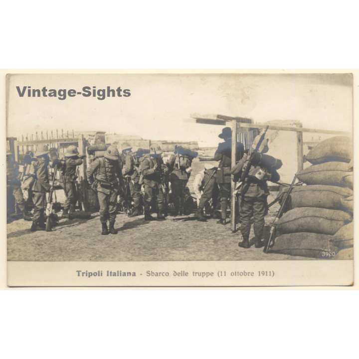 Italo-Turkish War (1911-1912): Landing Of The Troops October 1911 *5 (Vintage RPPC)