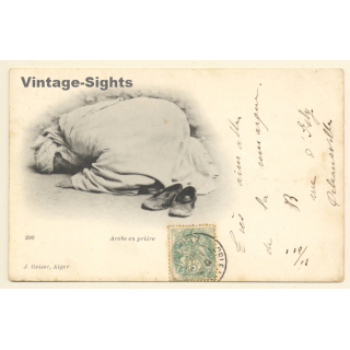 Algeria: Arabe En Prière / Ethnic (Vintage PC 1902)