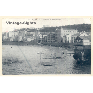 Algiers / Algeria: Le Quartier De Bab-El-Oued (Vintage PC)