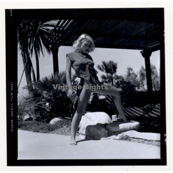 Erotic Study: Racy Blonde Nude Relaxes In The Sun*8 / Porch (Vintage Contact Print 1970s/1980s)