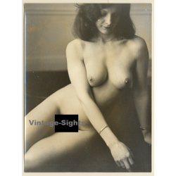 Erotic Study by Hubert Toyot: Natural Dark-Haired Nude*15 / Day Dreaming (Large Vintage Photo 1950s/1960s)