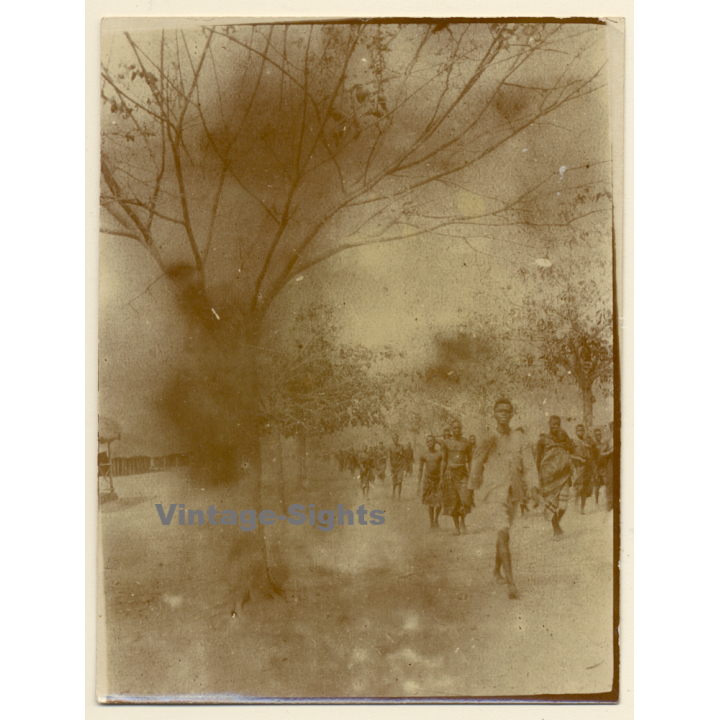 Congo Belge: Large Group Of Native Tribe Members Marching / Ethnic (Vintage Photo ~1910s/1920s)