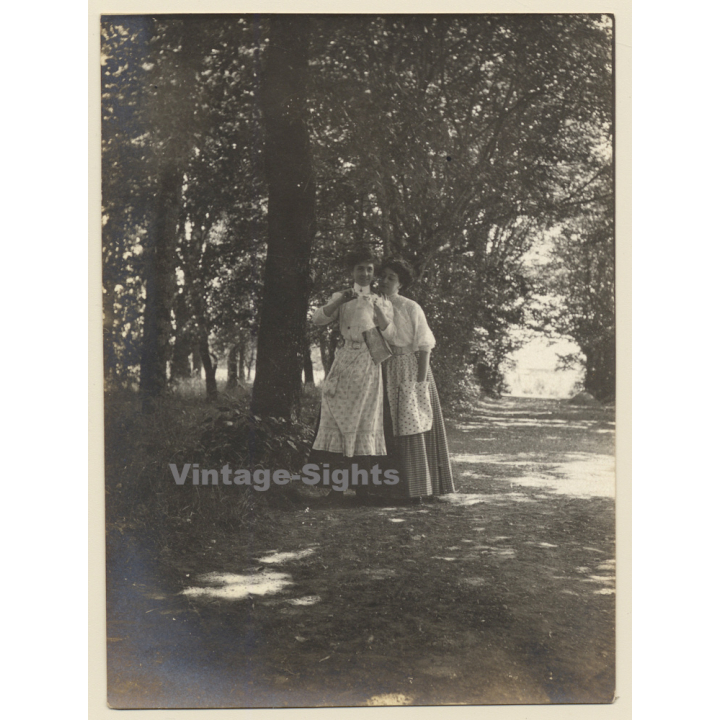 Martillac / Gironde: Château de L'Hermitage *4 / Elegant Ladies (Vintage Photo ~1910s/1920s)