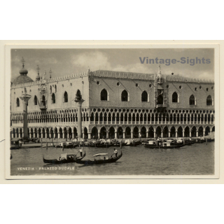 Venezia / Venice: Palazzo Ducale (Vintage RPPC)