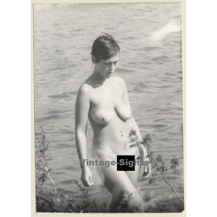 Erotic Study: Natural Shorthaired Nude On Baltic Sea Shore *2 (Vintage Photo GDR ~1980s)