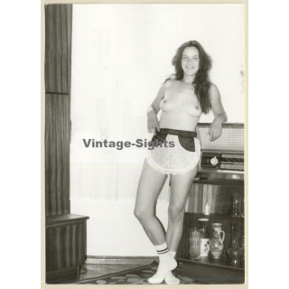 Erotic Study: Smiling Nude Female With Apron (Vintage Photo GDR ~1980s)