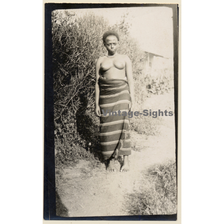 Congo Belge: Topless Indigenous Congolese Female In Sarong / Ethnic (Vintage Photo ~1940s/1950s)