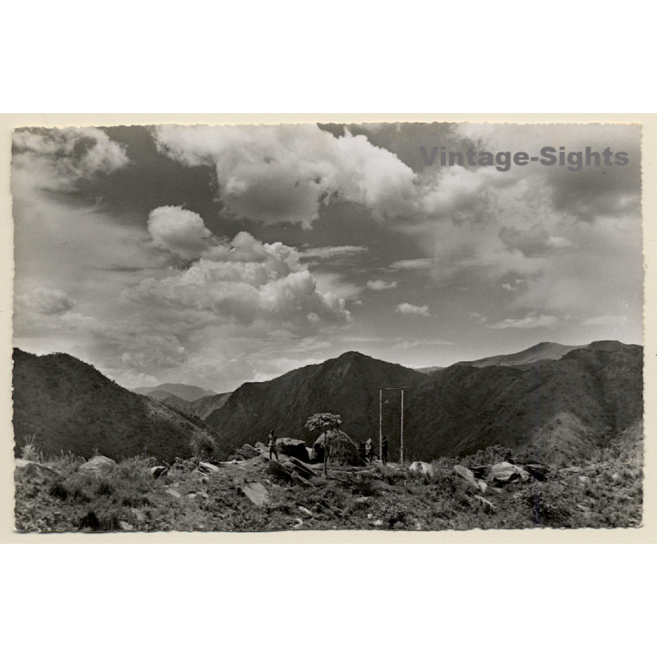Congo Belge: Kivu - Signal Routier - Tribal Hut (Vintage RPPC ~1950s)