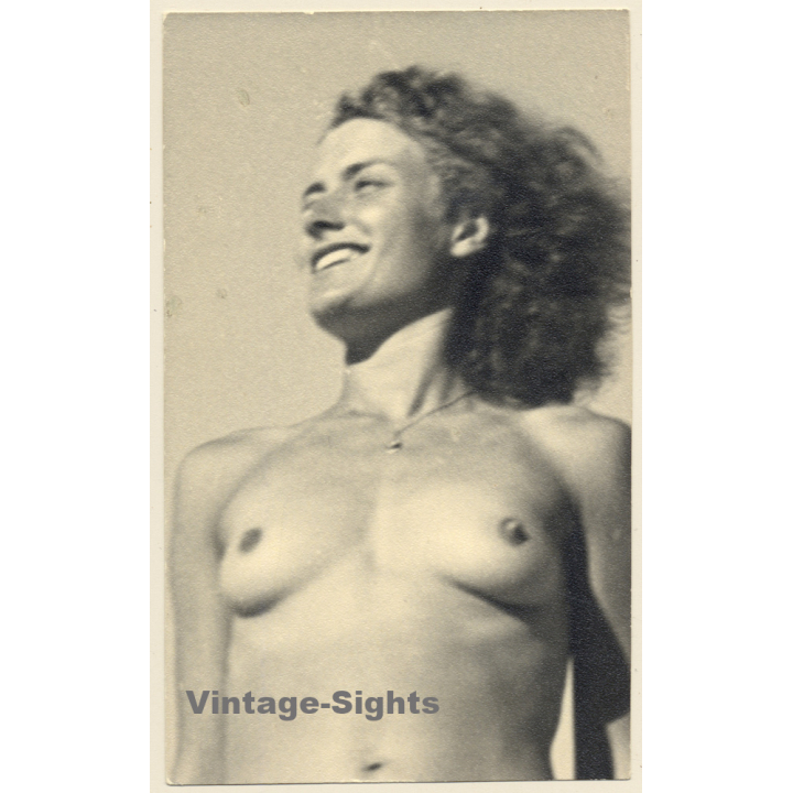 Erotic Study: Upper Body Of Natural Nude Beauty / Nudism (Vintage Photo ~1940s/1950s)