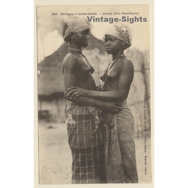 1085 Afrique Occidentale: Jeunes Filles Mandingues / Ethnic Nude (Vintage PC 1932)