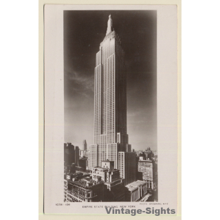 New York / USA: Empire State Building (Vintage RPPC 1931)