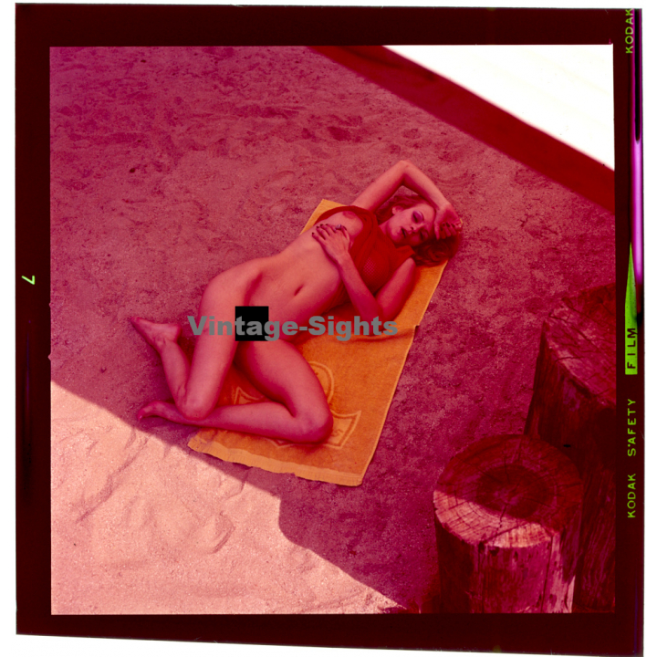 Erotic Study: Pretty Blonde Woman Outdoors*19 / Reclining (Vintage Diapositive KORENJAK 1970s/1980s)