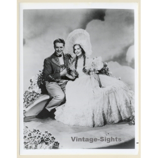 Jeanette MacDonald & Nelson Eddy  In 'Sweethearts' (Vintage Press Photo/Movie Still)