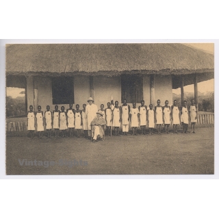 Pawa/ Congo Belge: L'Ecole D'Infirmiers de la Croix Rouge / Red Cross (Vintage PC ~1920s)