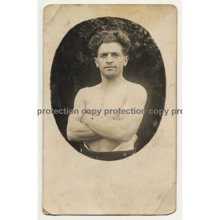 Portrait Of Handsome Muscular Guy / Gay INT (Vintage RPPC ~1910s/1920s)