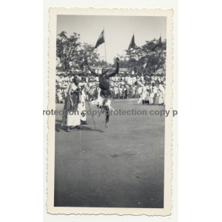 Native Warrior Dances At Tribal Meeting / Congo (Vintage Photo B/W ~1940s)