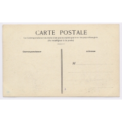 Congo Francaise: Village Bakotas sur la Passe (Vintage PC 1921)