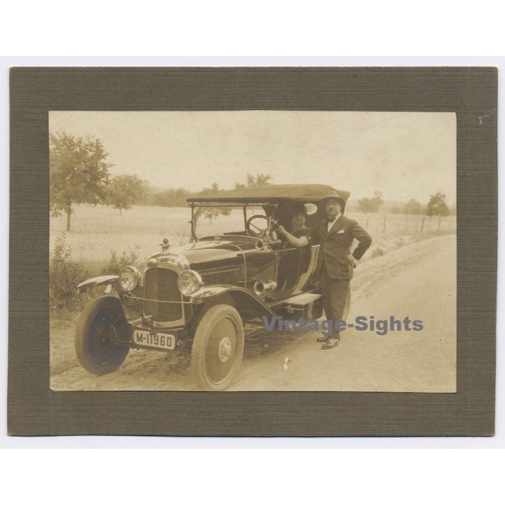 Proud Couple With Their Citroën 5 CV / Oldtimer (Vintage Photo ~1920s)