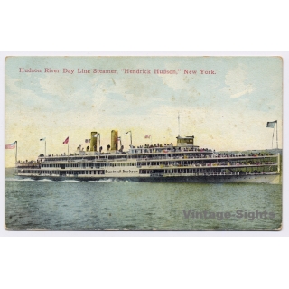 Hudson River Day Line Steamer 'Hendrick Hudson, N.Y. (Vintage PC 1910s)