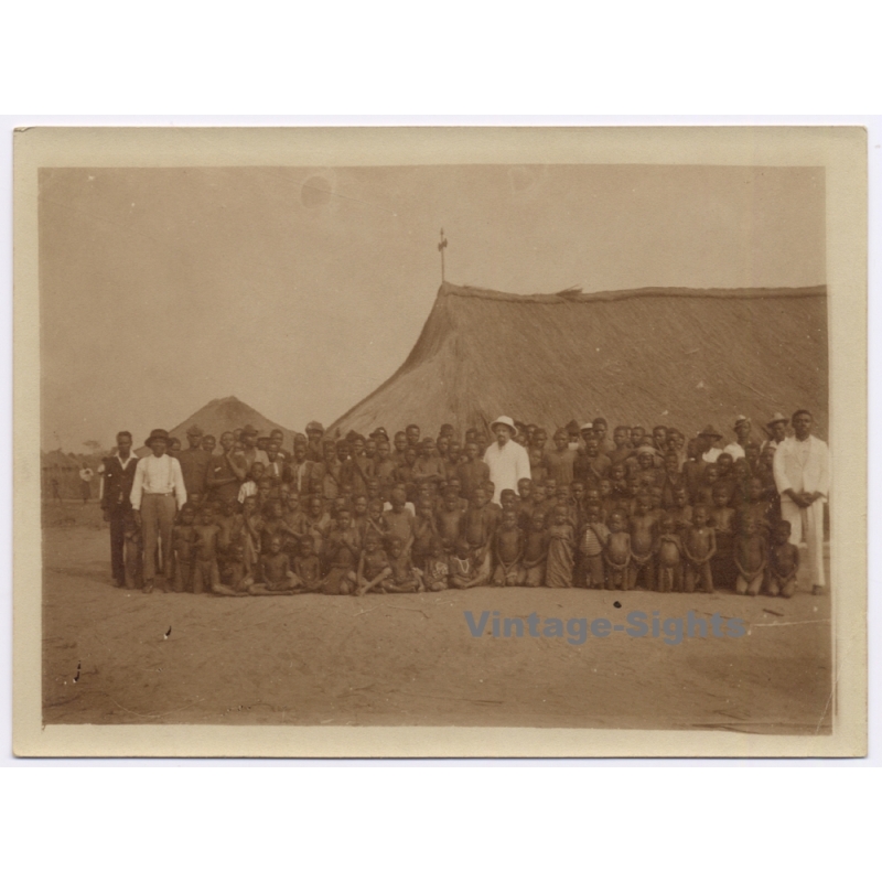 Royal Visit in Congo Belge 1928: Missionaries & Indigenous In Front Of Church (Vintage Photo)