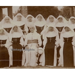 Royal Visit in Congo Belge 1928: Vicar & Missionary Sisters (Vintage Photo)