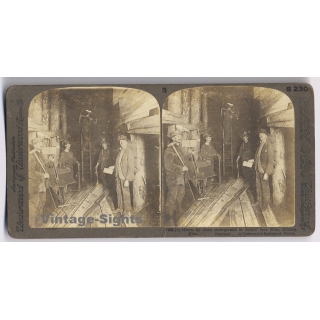 Hibbing / USA: Sellers' Iron Mine / Miners Far Down (Vintage Stereoscopic Photo 1900s)