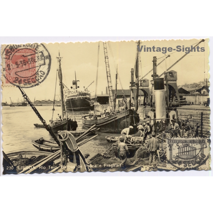 Lisboa / Portugal: Rio Tejo - Barcos de Pesca e Fragatas (Vintage RPPC 1936)