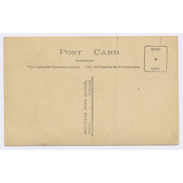 Sumatra / Dutch East Indies: Market Scene - Traditional Headgear  - Ethnic (Vintage RPPC ~1920s/1930s)