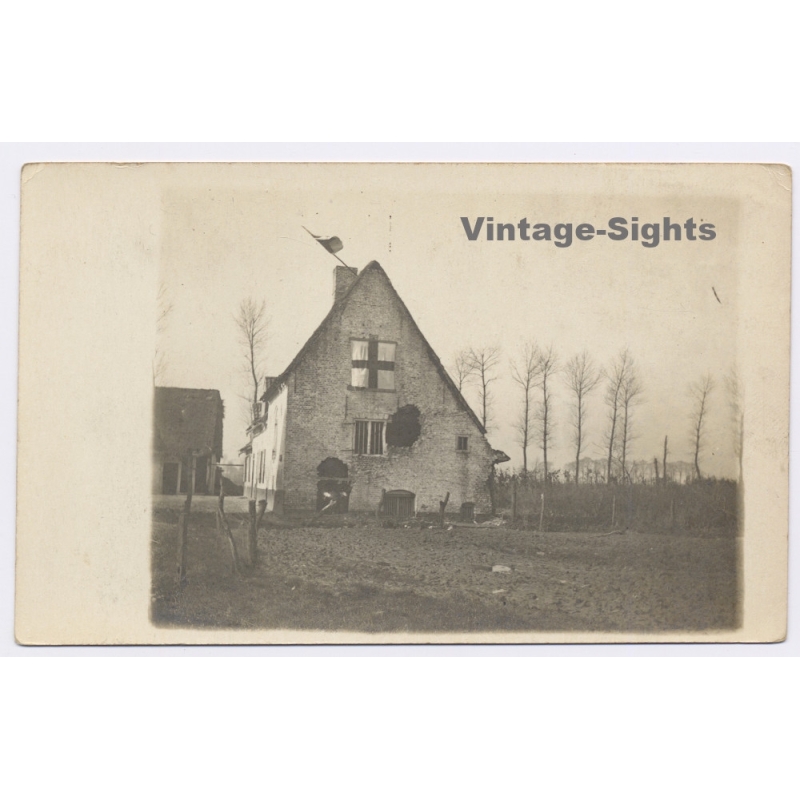 WW1 / France: Bombed-Out Estate / Red Cross Flag - Sickbay (Vintage PC ~1910s)