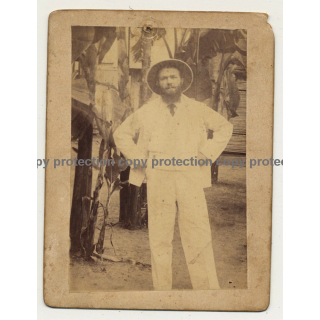 Malari / India: Missionary In White Clothes With Colonial Hat (Vintage Photo Sepia 1903)