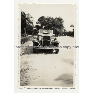 Congo / Africa: Ford Model A Cabriolet / Oldtimer (Vintage Photo B/W ~1930s)