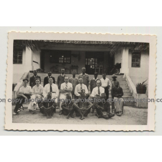 Congo / Africa: Meeting Of Colonialsts & Local Delegates (Vintage Photo B/W ~1930s/1940s)