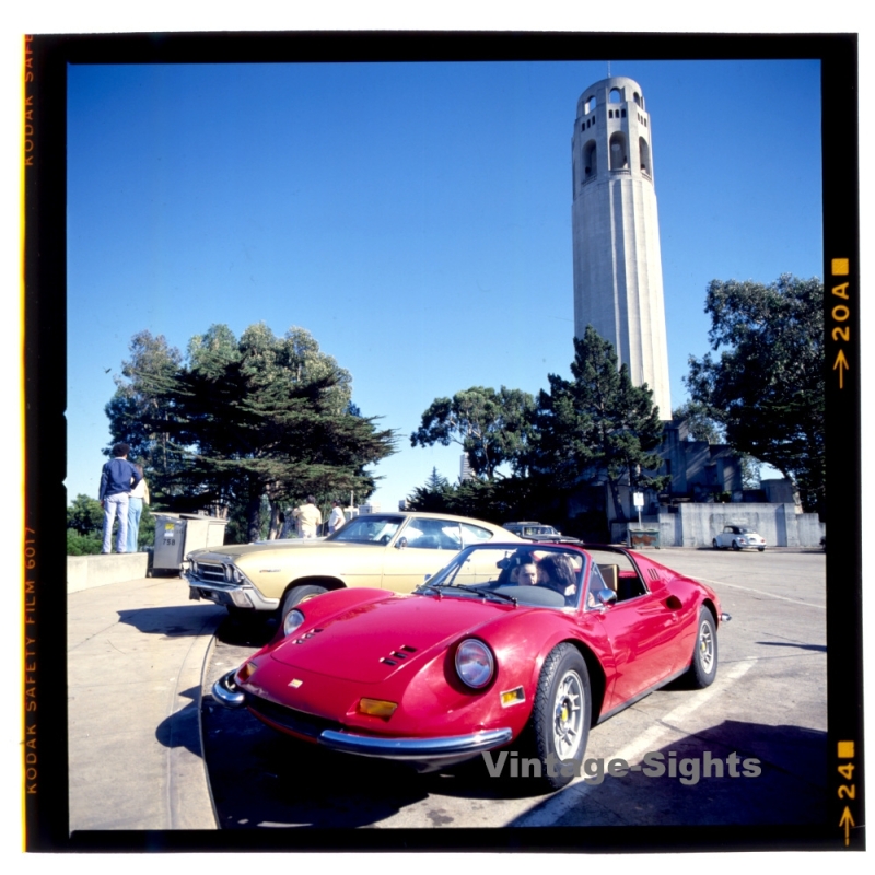 Ferrari Dino 264 GTS & Chevrolet Chevelle In Front Of Coit Tower (Vintage Diapositive ~1970s/1980s)
