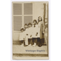 Nice Take Of 5 Siblings In Front Of Window Shutters (Vintage RPPC 1920s/1930s)