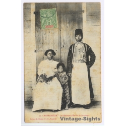 Madagascar: Nouveaux Mariés Anjonnais / Ethnic (Vintage PC 1908)