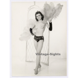 Great Take Of Slim Topless Pin-Up Girl / Feather Boa (Vintage Photo ~1960s)