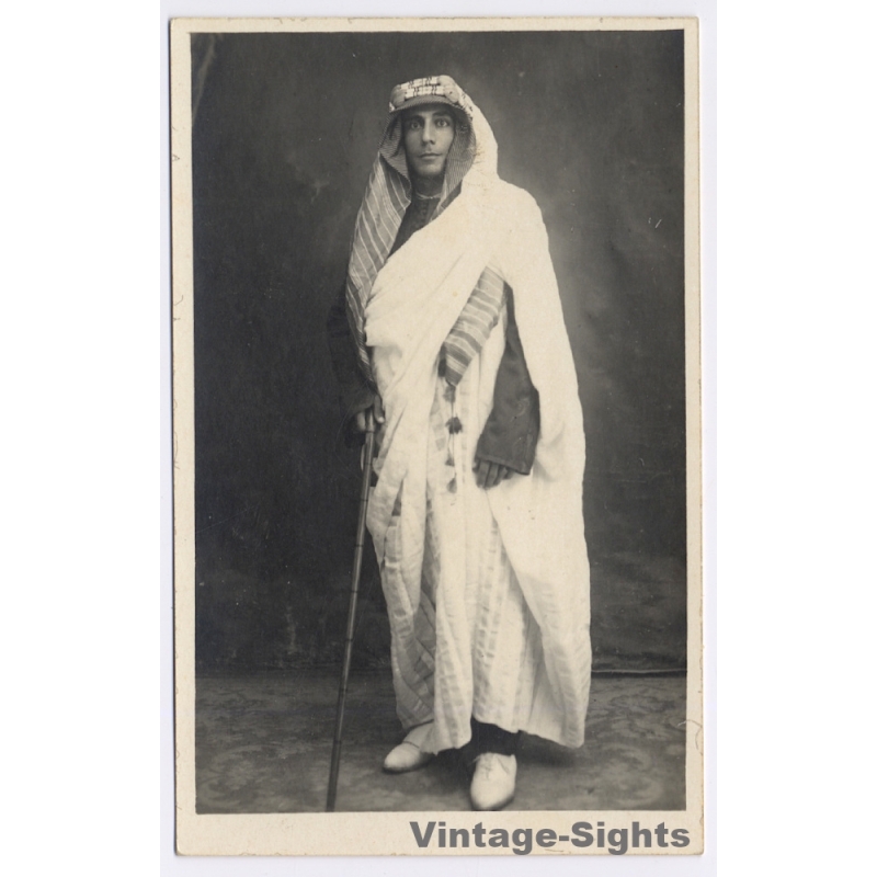 Italian Tripolitania (Libya): Portrait Of A Bedouin In Traditional Garb / Ethnic - Kufiya (Vintage RPPC 1910s/1920s)