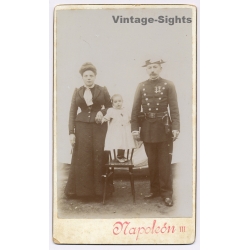 Napoleón III: Tallori Couple & Daughter / Military Uniform (Vintage Boudoir/Cabinet Card 1902)