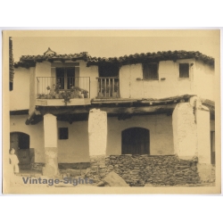Estudio Amer Madrid: Traditional Extremadura Architecture & Child (Vintage Photo 40x30CM Kodak BRTF 1940s)