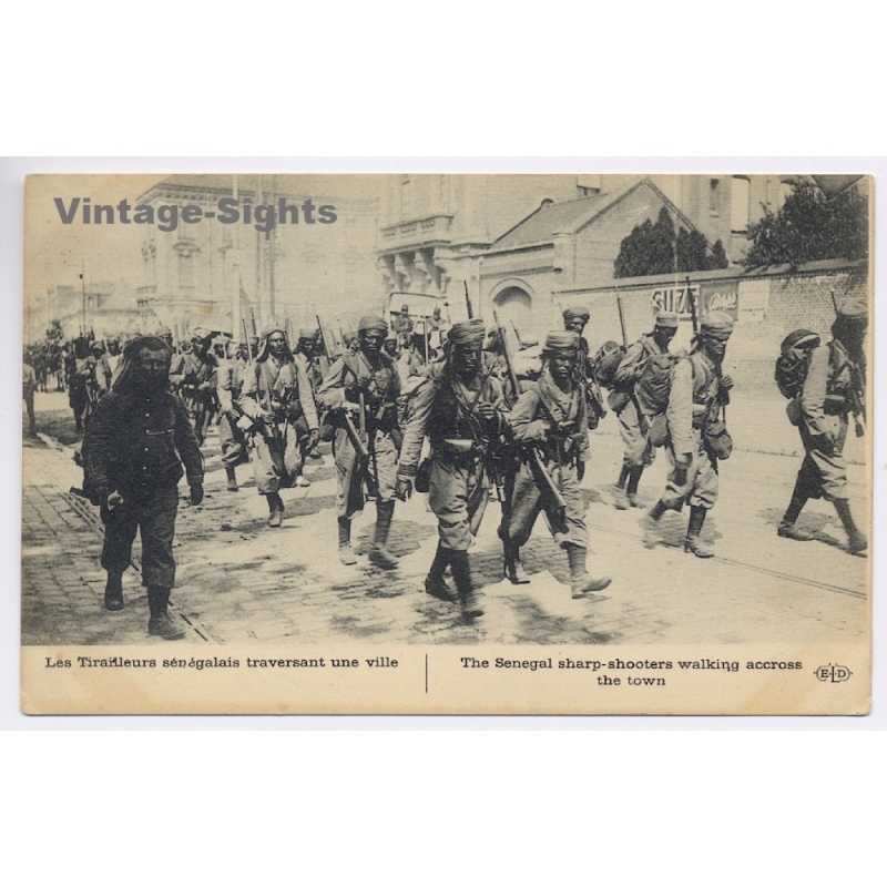 WW1: Senegal Sharp-Shooters Walking Across Town (Vintage PC 1910s)