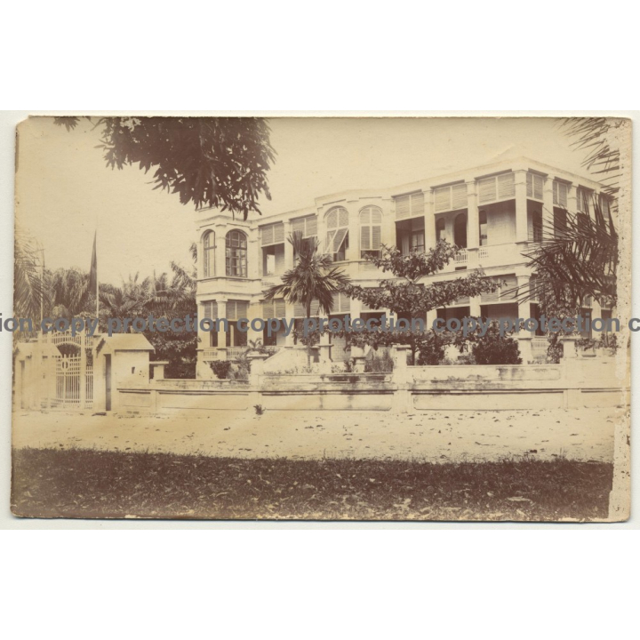 Falls - Congo: Palais Du V. S. S. (Vintage Photo Sepia 1919)