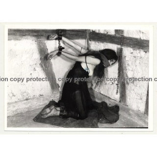 Darkhaired Beauty In Dungeon *5 / Cuffs - Gag - Collar - BDSM (Vintage Photo B/W 1964)