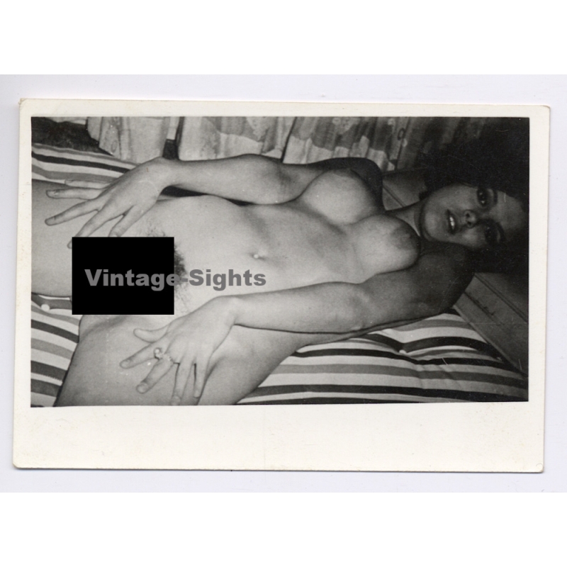 Erotic Study: Reclining Nude Female Looks At Camera (2nd Gen. Photo ~1960s)